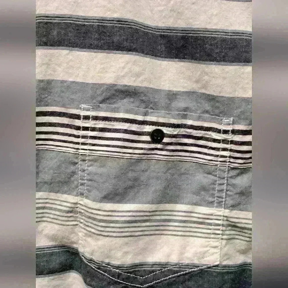 Alexander Julian* Men's Short Sleeve Button Down Curved Hem Pocket Shirt… - Picture 3 of 7